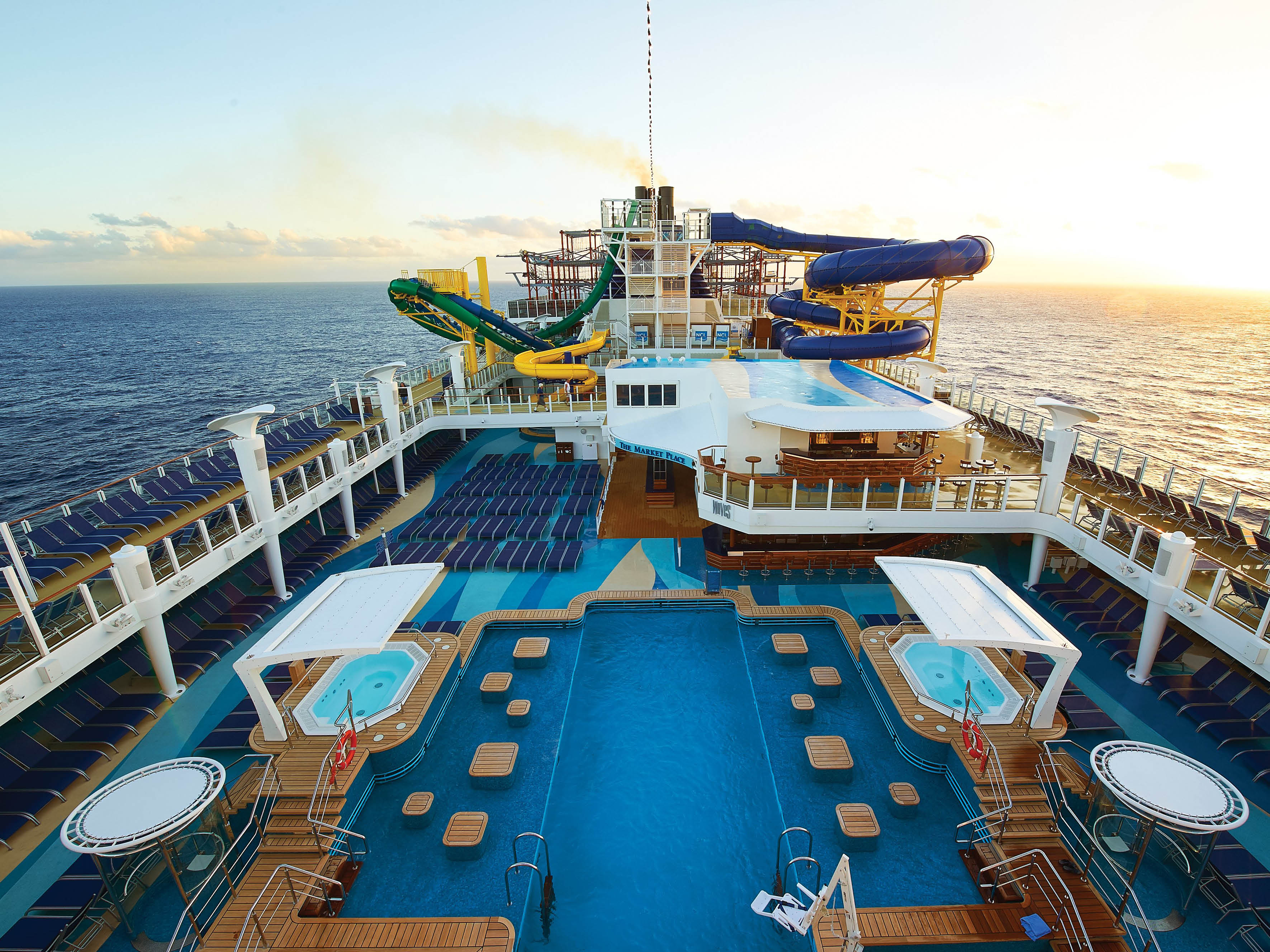 Norwegian Escape Entretenimiento